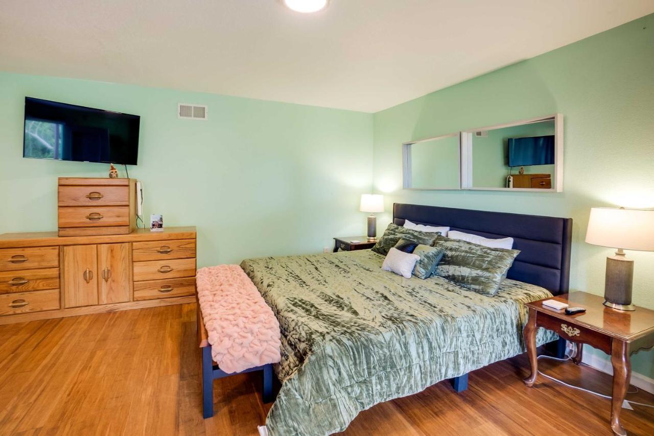 Soothing Studio With Lush Views 2 Mi To Beach! Smith River Esterno foto